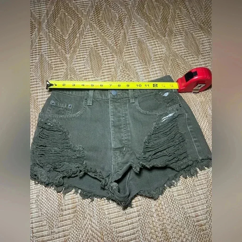 Carmar Los Angeles Denim Women's Army Green Ripped Shorts, Size 27,Rare,Vintage - Picture 6 of 8